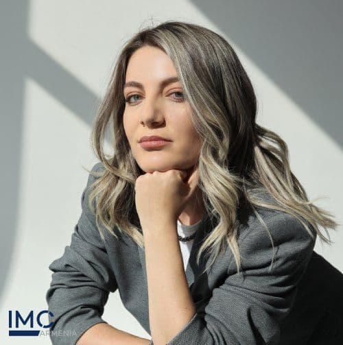 Asya Ayvazyan